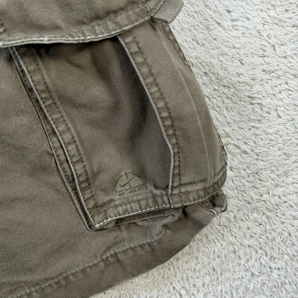 Nike ACG Shorts Mens 30 Green Cargo Cotton Hiking Trail Gorpcore Outdoor 9